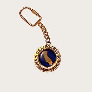 California The Golden State Souvenir Keychain Keyring Bear Map Center Spins